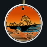 Haystack Rock Cannon Beach Ornament<br><div class="desc">Cannon Beach's berühmter Haystack Rock strahlt bei Sonnenuntergang in diesem Line Art Design.</div>