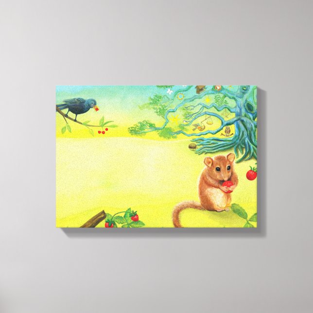 Hazel Dormouse Eating Wild Strawberry Leinwanddruck (Vorderseite)