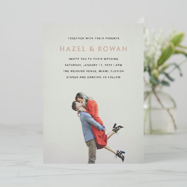 Hazel Foto Moderne Hochzeit Folieneinladung (Stehend vorne)