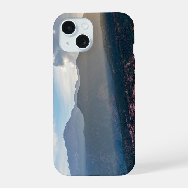 Hazy Pikes Peak Sunset iPhone Case 15 Hülle (Rückseite)
