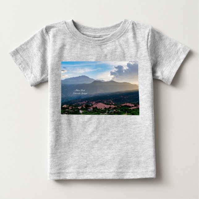 Hazy Pikes Peak Sunset Kleinkind T - Shirt (Vorderseite)