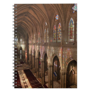 HDR-Bild des Basilika-Innenraums, Quito, Ecuador Notizblock