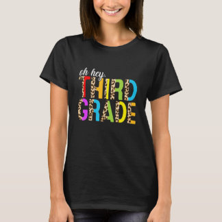 He Third Grade Leopard First Day Zurück zur Schule T-Shirt
