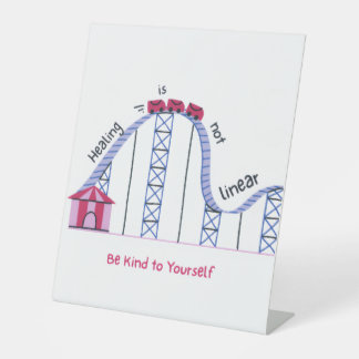 'Healing Isn't Linear' Empowering Self Love Sign Sockelschild