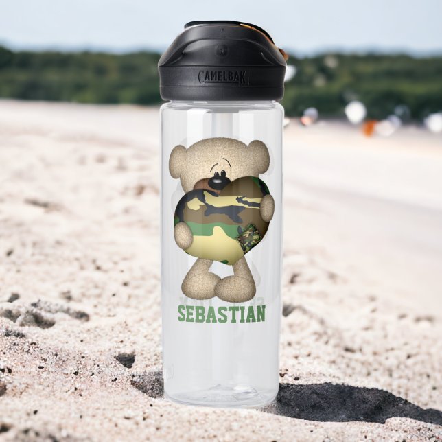 Heart Camouflaged Bear, militärischer Riesen-Liebe Trinkflasche (Military Giant Love Heart Camouflaged Bear Water Bottles from Ricaso. Personalize with your name.)