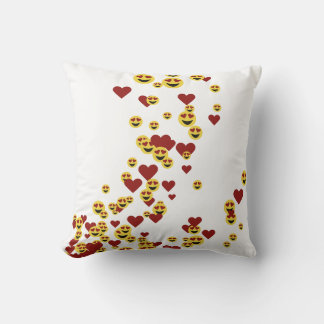 Heart Eye Emoji Throw Pillow Kissen