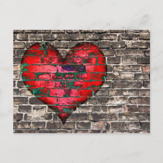 heart on the wall postkarte
