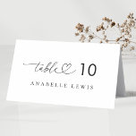 Heart Script Wedding Platzkarte mit Gast Name Tischnummer<br><div class="desc">Helfen Sie Ihren Gästen,  ihren Hochzeitstisch mit diesen stilvollen Platzkarten mit zarten,  zarten Herzensschriften und bearbeitbaren Details zu finden. Einfach anpassen,  indem Sie auf die Option "Personalisieren" klicken.</div>