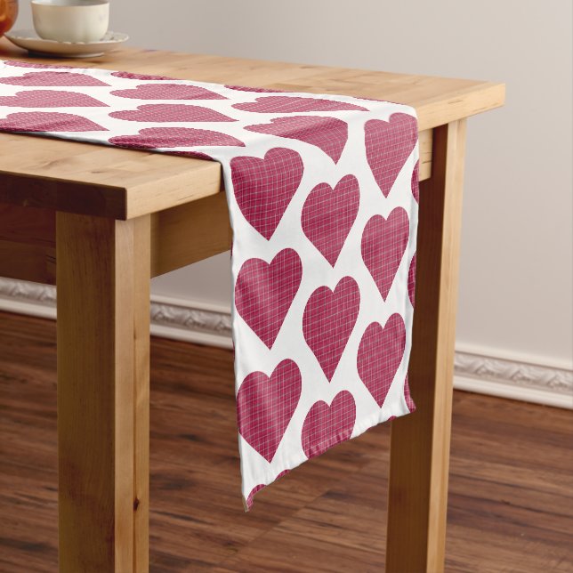 Heart Shaped Plaid Red Pink Table Runner Kurzer Tischläufer (Beispiel)