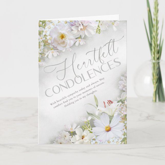 Heartfelt Condolences White Floral Sympathy Card Karte (Vorderseite)