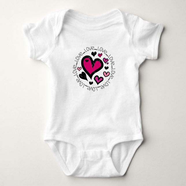 Hearts Love Baby Strampler (Vorderseite)