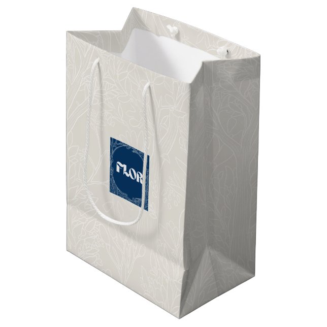 Heaven Ivory Florist Gift Bag Mittlere Geschenktüte (Vorderseite Schrägansicht)