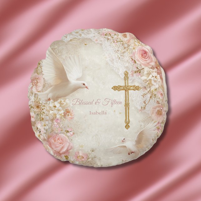 Heaveny Blush & Gold Quince, kundenspezifisch Rundes Kissen (Von Creator hochgeladen)