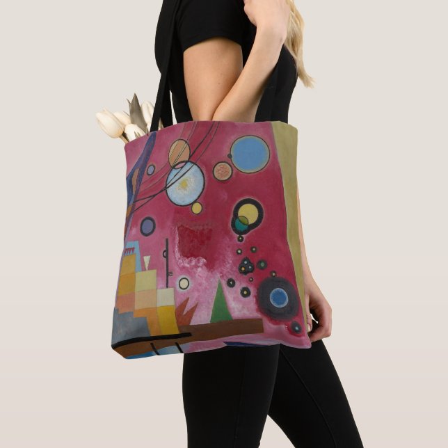 Heavy Red von Wassily Kandinsky (Von Nahem)