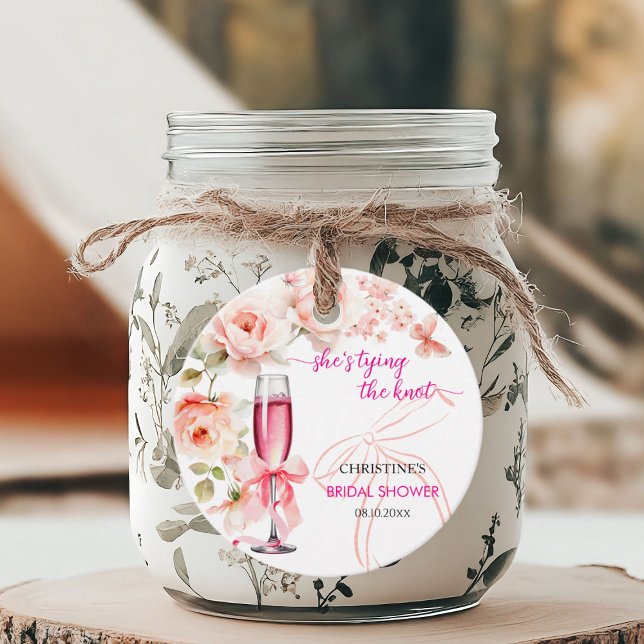 Heben Sie das Glas, das sie das Brautparty des Kno Geschenkanhänger (Von Creator hochgeladen)