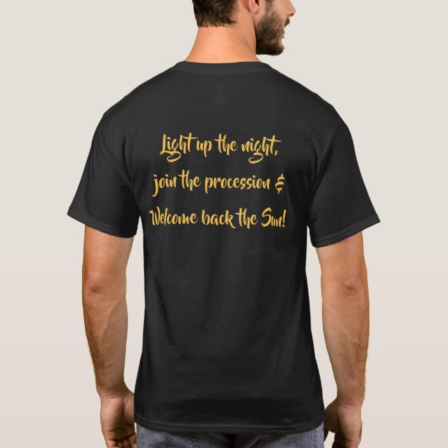 Heben Sie die Om! Mit Licht in den Nachttext T-Shirt (Rückseite)