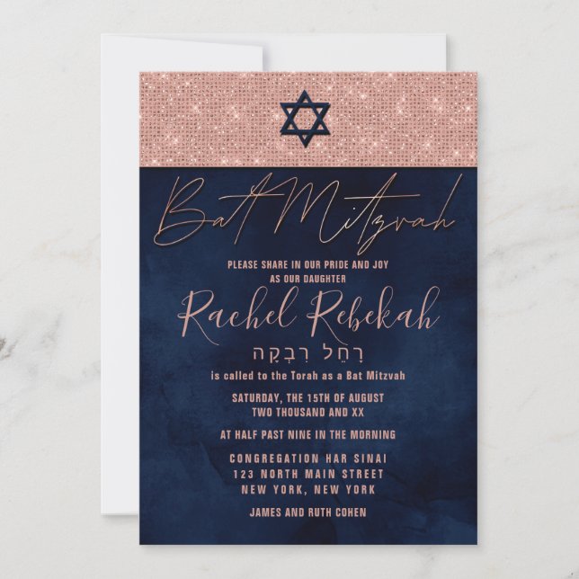 Hebräische Rose Gold Navy Glitzer Paint Bat Mitzva Einladung (Vorderseite)