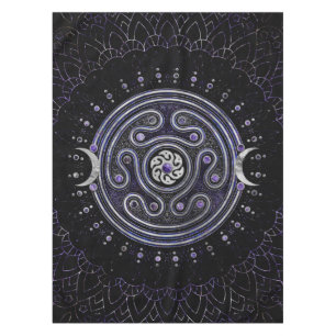 Hecate Wheel Ornament mit Amethyst und Silber Tischdecke
