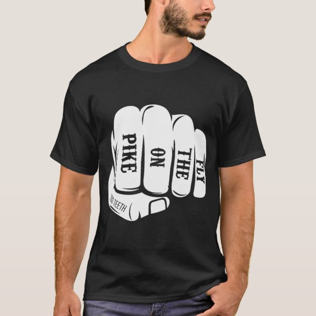 Hechtknöchel - Hecht auf der Fliege T-Shirt (Vorderseite)