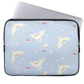Hedwig-Eulenpost-Briefe-und-Bücher-Muster Laptopschutzhülle