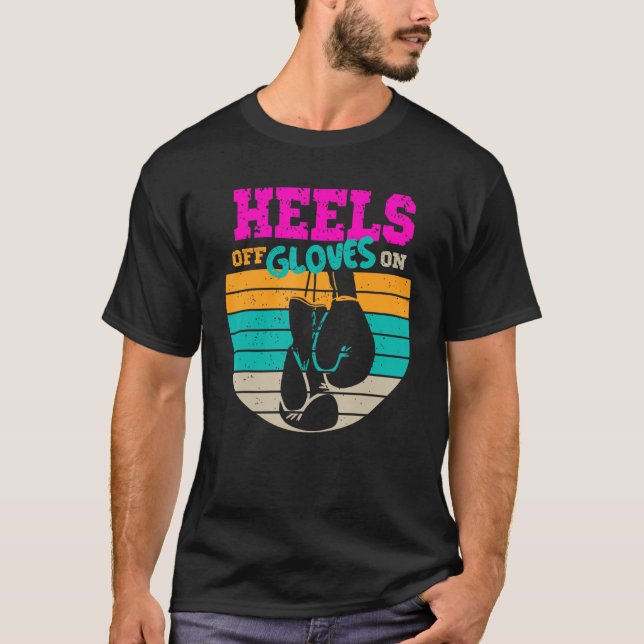 Heels von Handschuhen für Frauen beim Boxen T-Shirt (Vorderseite)