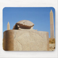 Heilige Scarabäusstatue im Tempel von Amun