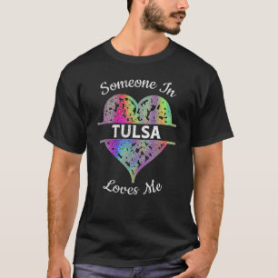 Heimat Rainbow Pride Heart Jemand in Tulsa Liebe T-Shirt