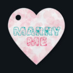 Heiraten Sie mich? Geschenkanhänger<br><div class="desc">"Ich frag dir,  mich zu heiraten,  nicht nur,  weil ich weiß,  dass wir für einander gemacht sind,  sondern noch wichtiger,  weil ich weiß,  dass ich keinen Single meines Lebens leben kann,  ohne dass du an meiner Seite bist. Heiraten Sie mich?</div>