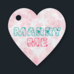 Heiraten Sie mich? Geschenkanhänger<br><div class="desc">"Ich frag dir,  mich zu heiraten,  nicht nur,  weil ich weiß,  dass wir für einander gemacht sind,  sondern noch wichtiger,  weil ich weiß,  dass ich keinen Single meines Lebens leben kann,  ohne dass du an meiner Seite bist. Heiraten Sie mich?</div>