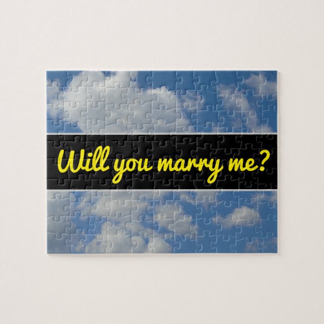 Heiraten Sie mich? Weiße/graue Wolken und blauer H Puzzle (Horizontal)