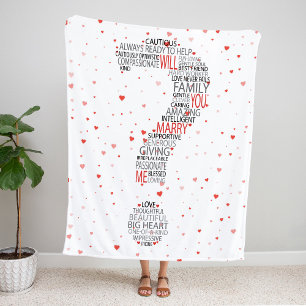Heiraten Sie mich? Word Cloud mit roten Herzen Sherpadecke