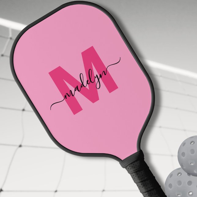 Heiß rosa Moderner Name Girl Monogram Pickleball Schläger (Hot Pink Modern Script Name Girly Monogram Pickleball Paddle)