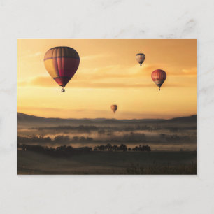 Heiße Luft Balloons Schöne Landschaft Postkarte