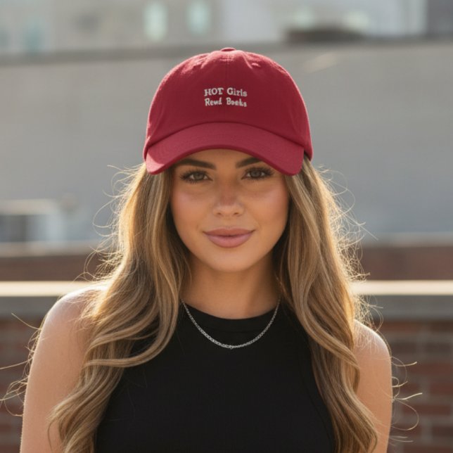 Heiße Mädchen lesen Bücher in Rot Bestickte Baseballkappe (Von Creator hochgeladen)
