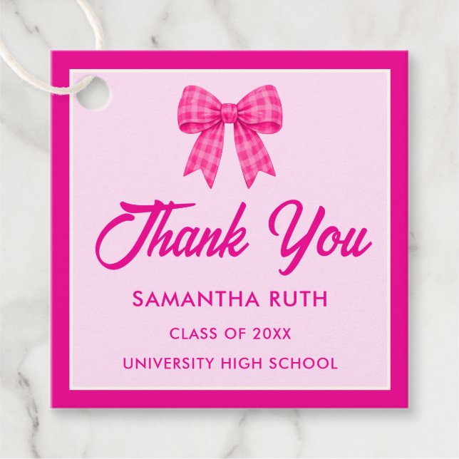 Heiße rosa Gingham-Schleifen-Abschlussfeier Geschenkanhänger (Vorderseite)