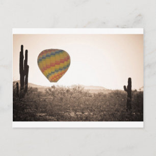 Heißluftballon auf der Sonoran-Wüste von Arizona Postkarte