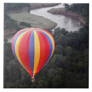 Heißluftballon über dem Mara River Fliese