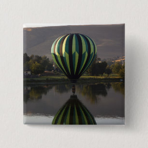 Heißluftballon über dem Yakima River Button