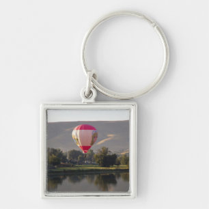 Heißluftballon über dem Yakima River Schlüsselanhänger
