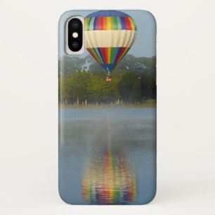 Heißluftballon über Fluss Case-Mate iPhone Hülle