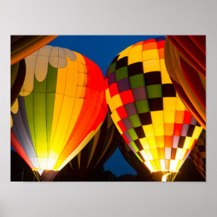 Heißluftballons glühen poster