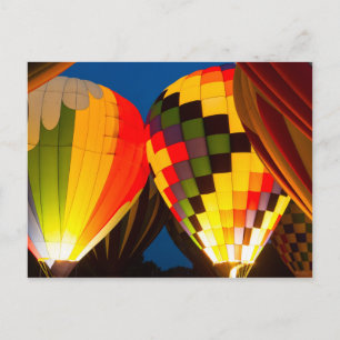 Heißluftballons glühen postkarte