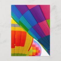 Heißluftballons in hellen Farben