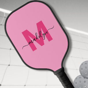 Heißrosa moderne Schriftzug Mädchen-Monogramm Pickleball Schläger