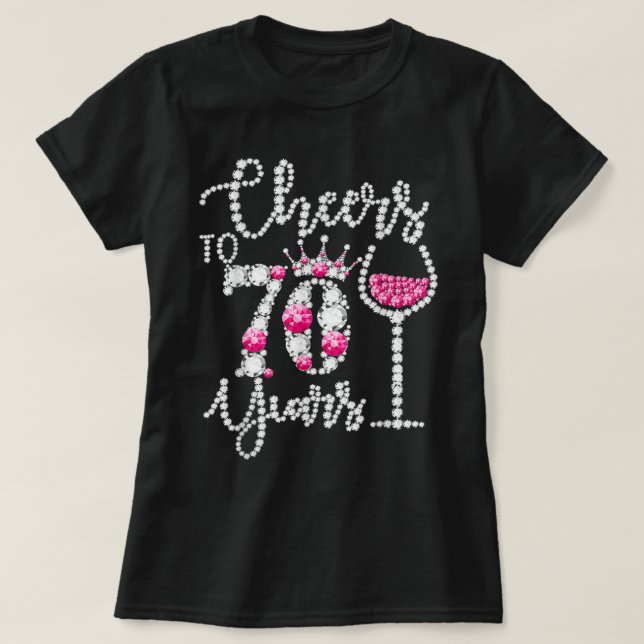 Heißt auf 70 Jahre altes Geschenk 70. Geburtstag K T-Shirt (Design vorne)