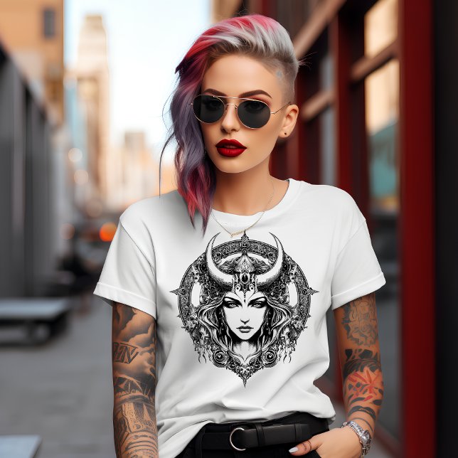 Hekate T-Shirt (Von Creator hochgeladen)