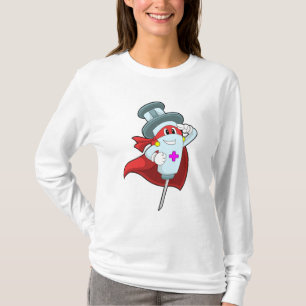 Helden als Krankenschwester mit Spritze T-Shirt