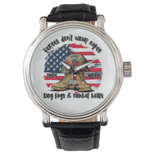 Helden — Sie tragen Hundetags und Kampfstiefel Armbanduhr