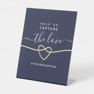 Helfen Sie uns, die Hochzeit Love einzufangen Sockelschild