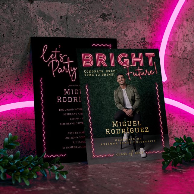 Hell Future Pink Neon Grad Foto Abschluss Folieneinladung (Bright Future Pink Neon Grad Photo Graduation Foil Invitation)